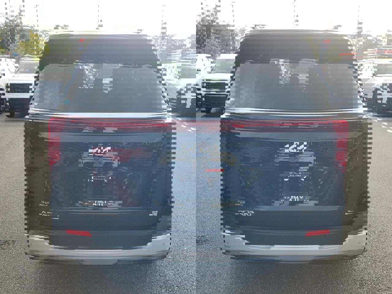 New 2026 Kia Carnival EX image 5