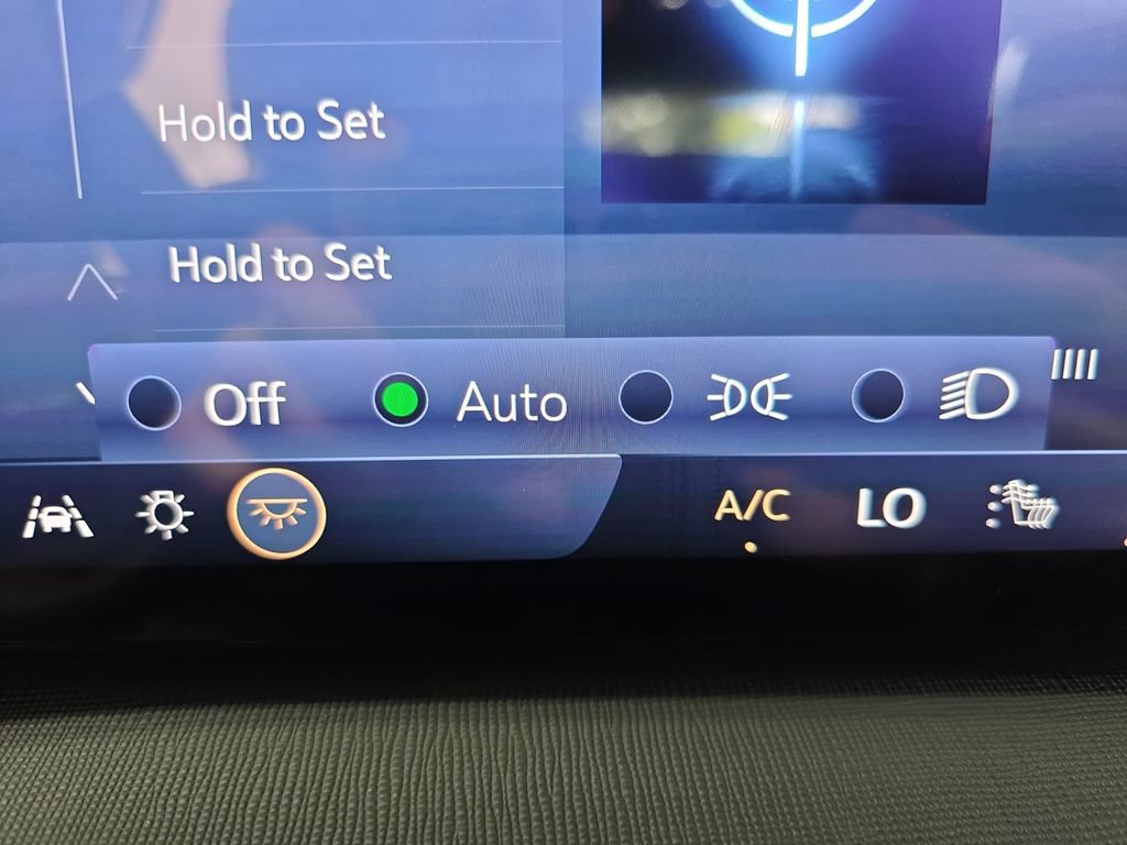 New 2026 Buick Enclave Preferred w/ LPO, Floor Liner Package AWD/4WD image 28