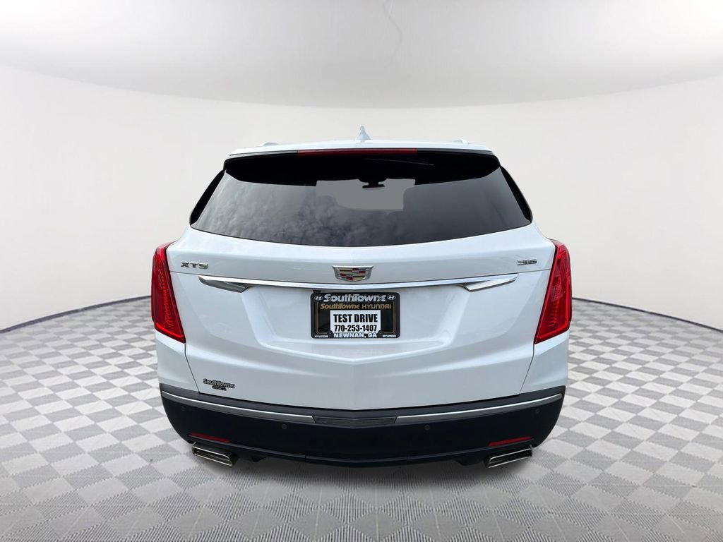 Used 2018 Cadillac XT5 Luxury w/ Driver Awareness Package image 6