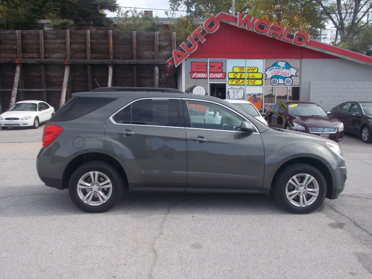 Used 2013 Chevrolet Equinox LT w/ Driver Convenience Package AWD/4WD image 4