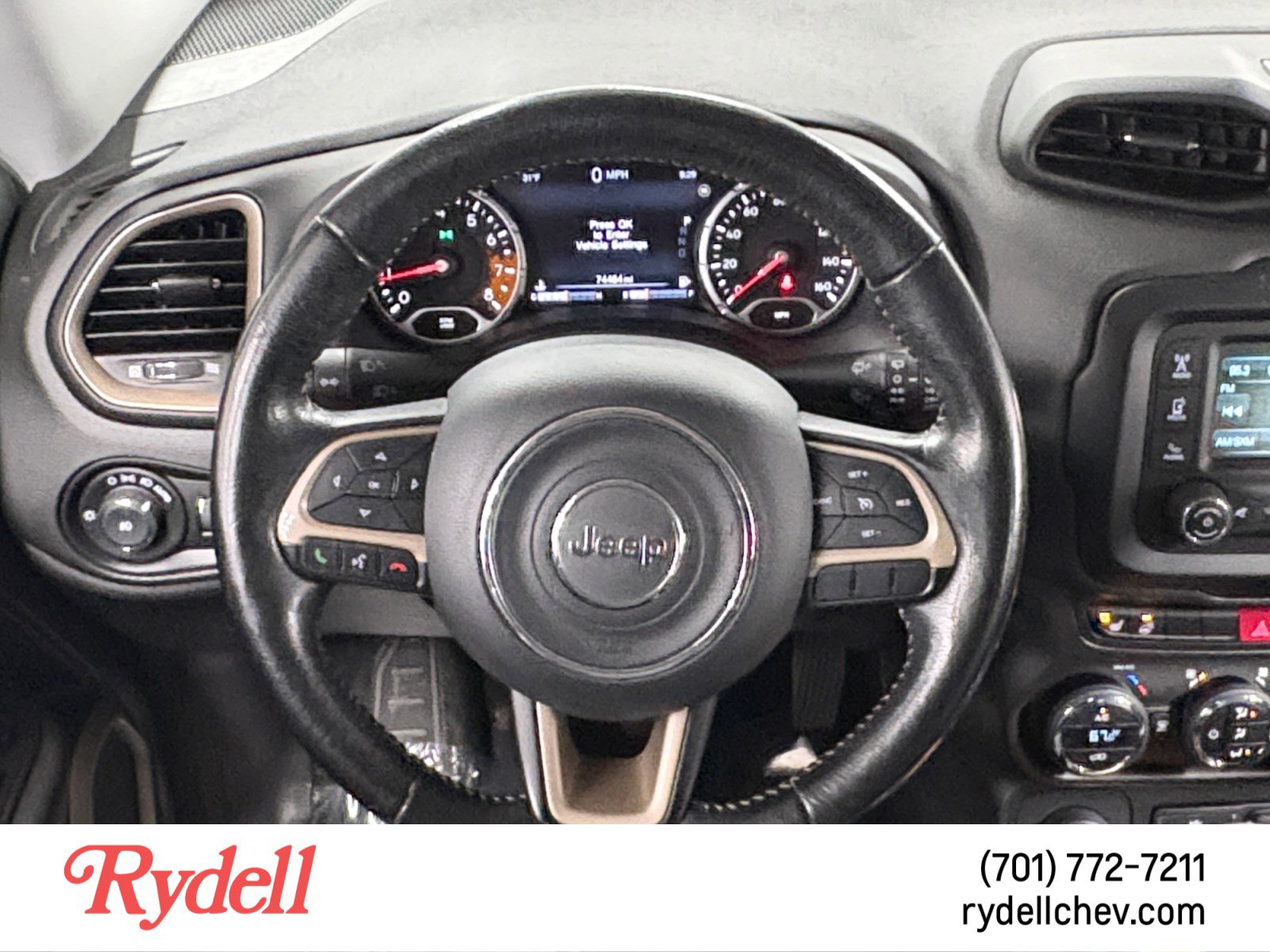 Used 2016 Jeep Renegade Limited image 13