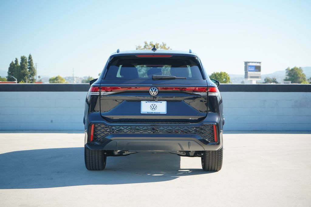New 2026 Volkswagen Tiguan SE R-Line AWD/4WD image 7