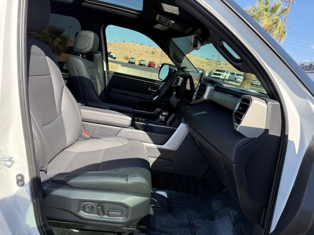 Used 2025 Toyota Tundra Limited image 14