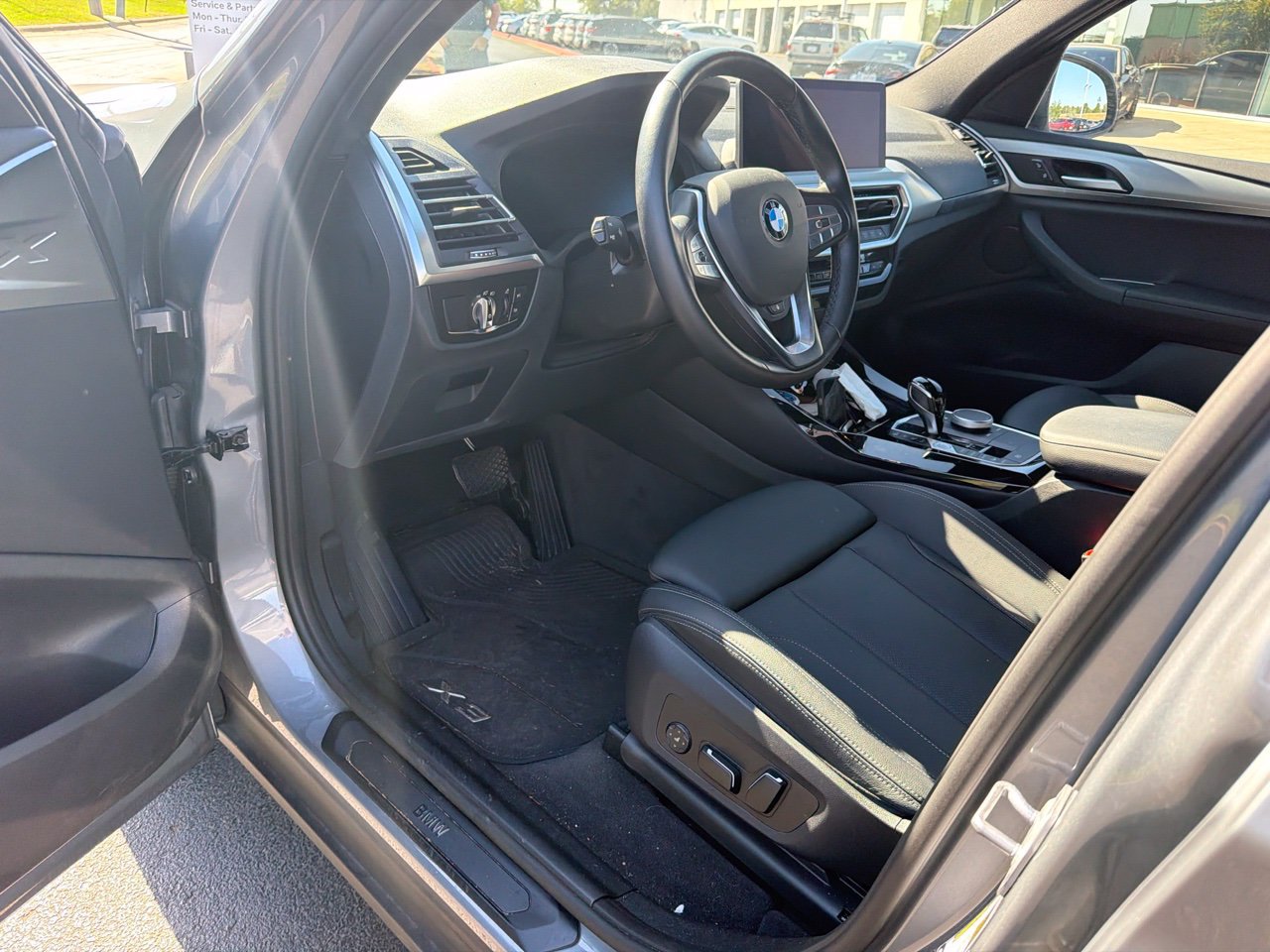 Used 2024 BMW X3 xDrive30i w/ Premium Package w/ZPA AWD/4WD image 10