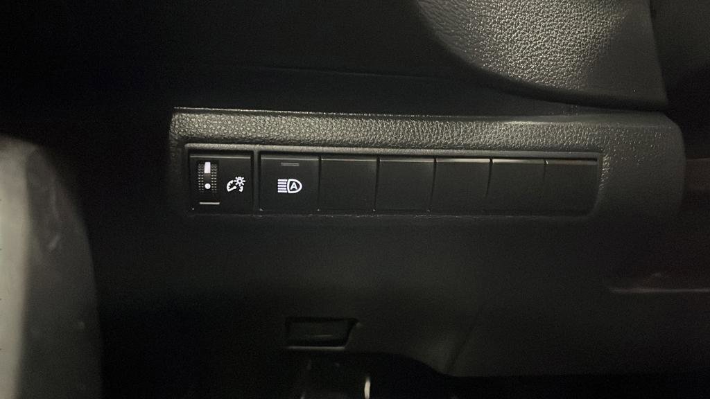 Used 2024 Toyota Corolla LE image 15