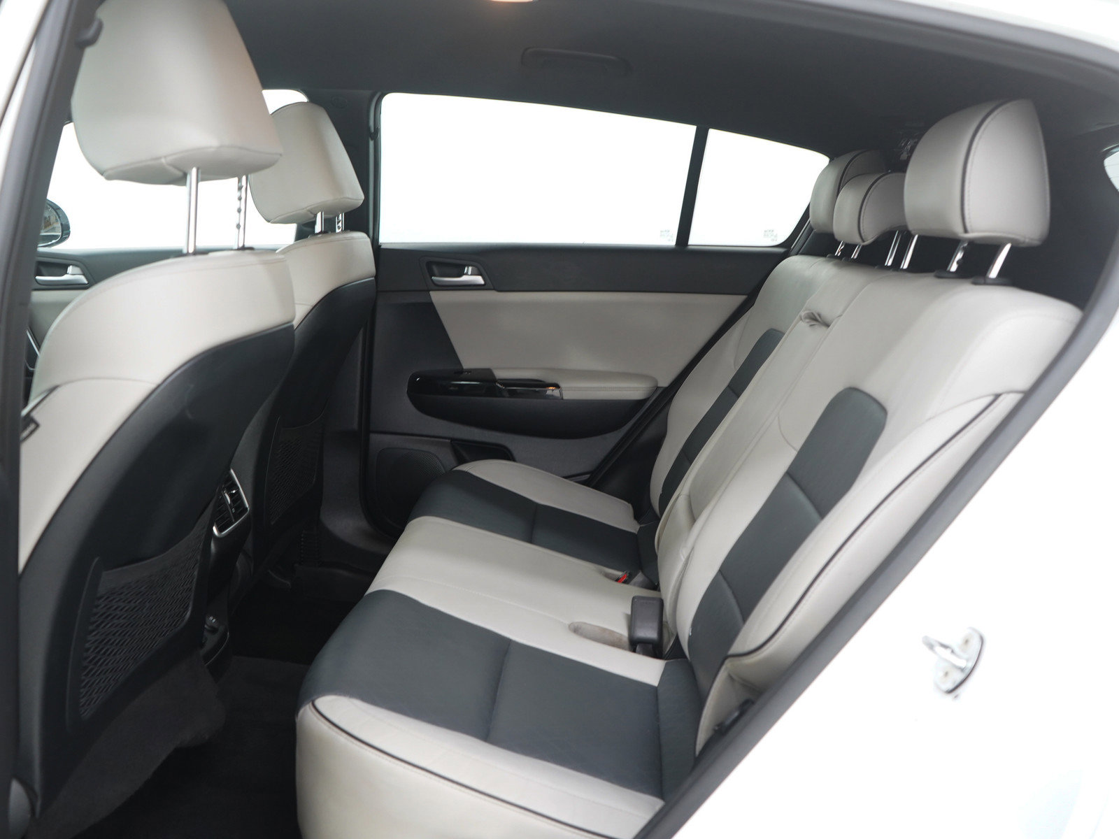 Used 2018 Kia Sportage EX w/ EX Sport Appearance Package image 18