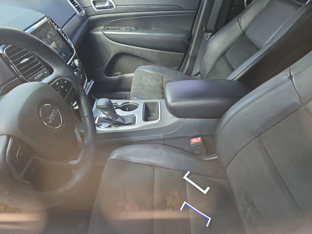 Used 2019 Jeep Grand Cherokee Altitude image 11
