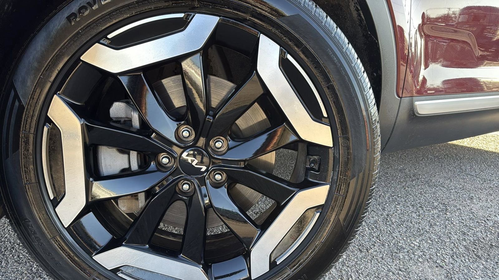 Used 2023 Kia Telluride S image 9