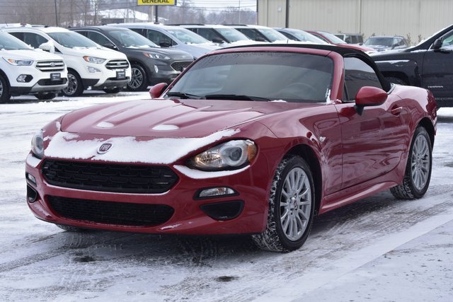 Used 2017 FIAT 124 Spider Classica image 12