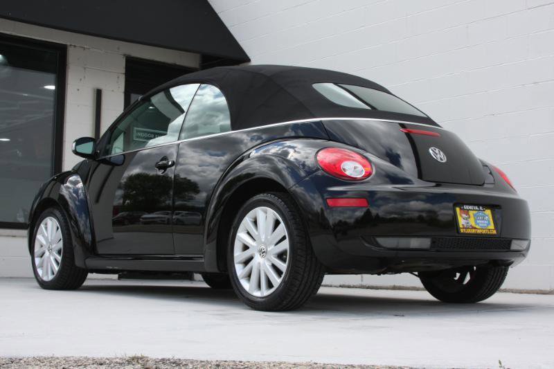 Used 2008 Volkswagen Beetle SE FWD image 21