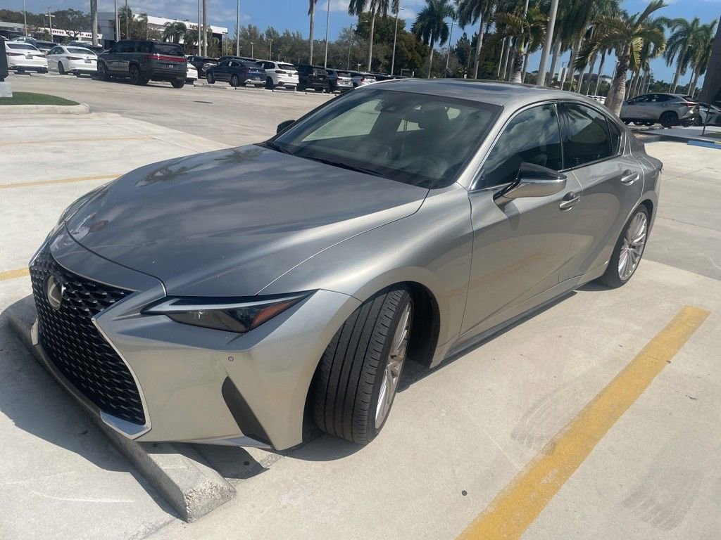 Used 2023 Lexus IS 300 w/ Premium Package RWD image 4