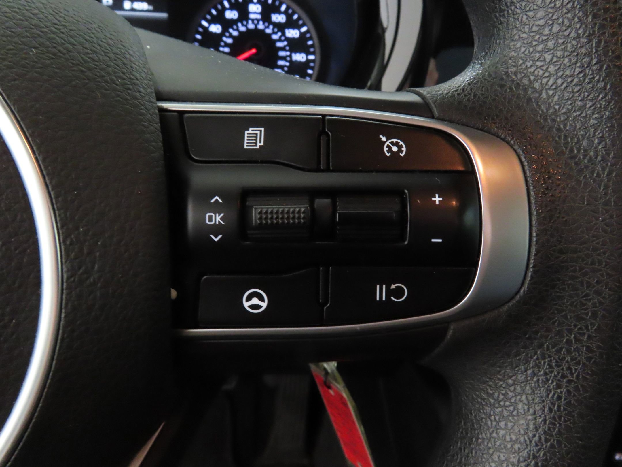 Used 2021 Kia K5 LX image 14