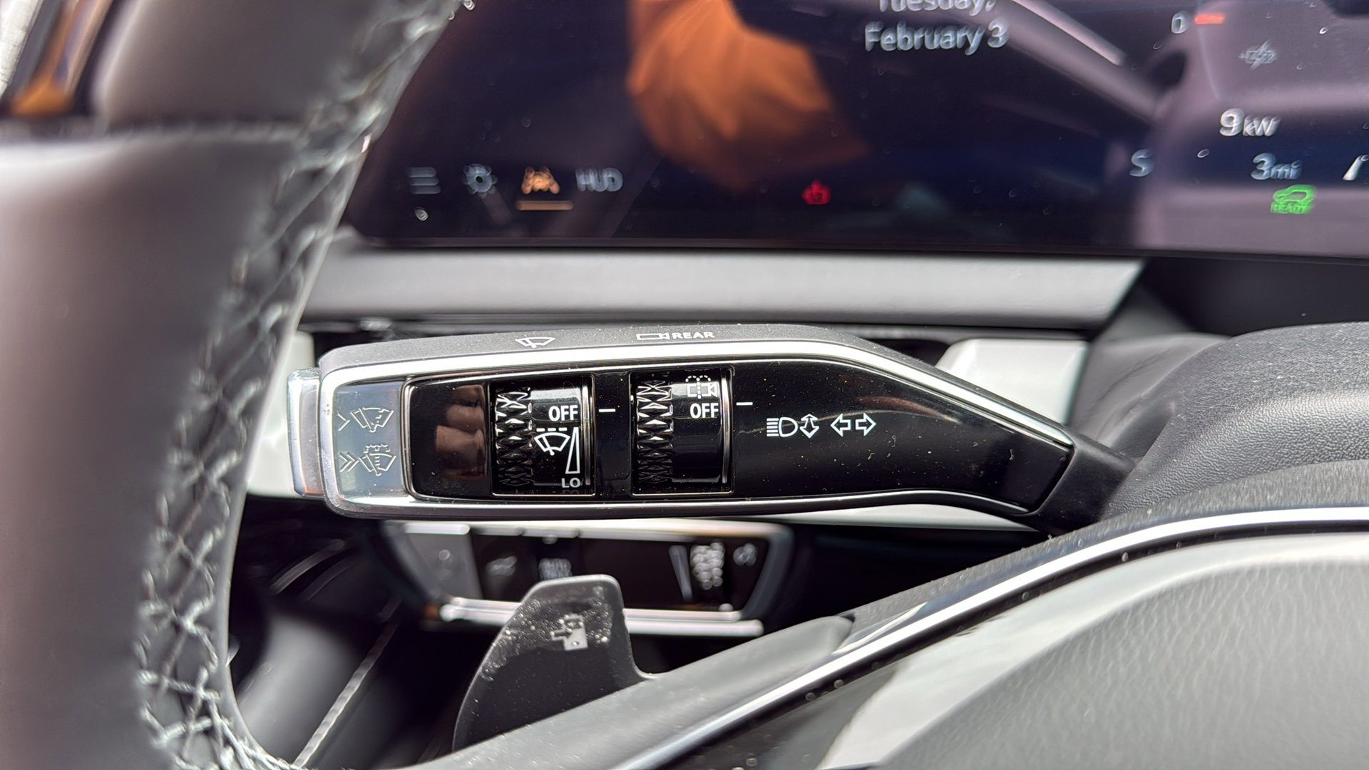 New 2026 Cadillac Optiq Luxury 2 image 14