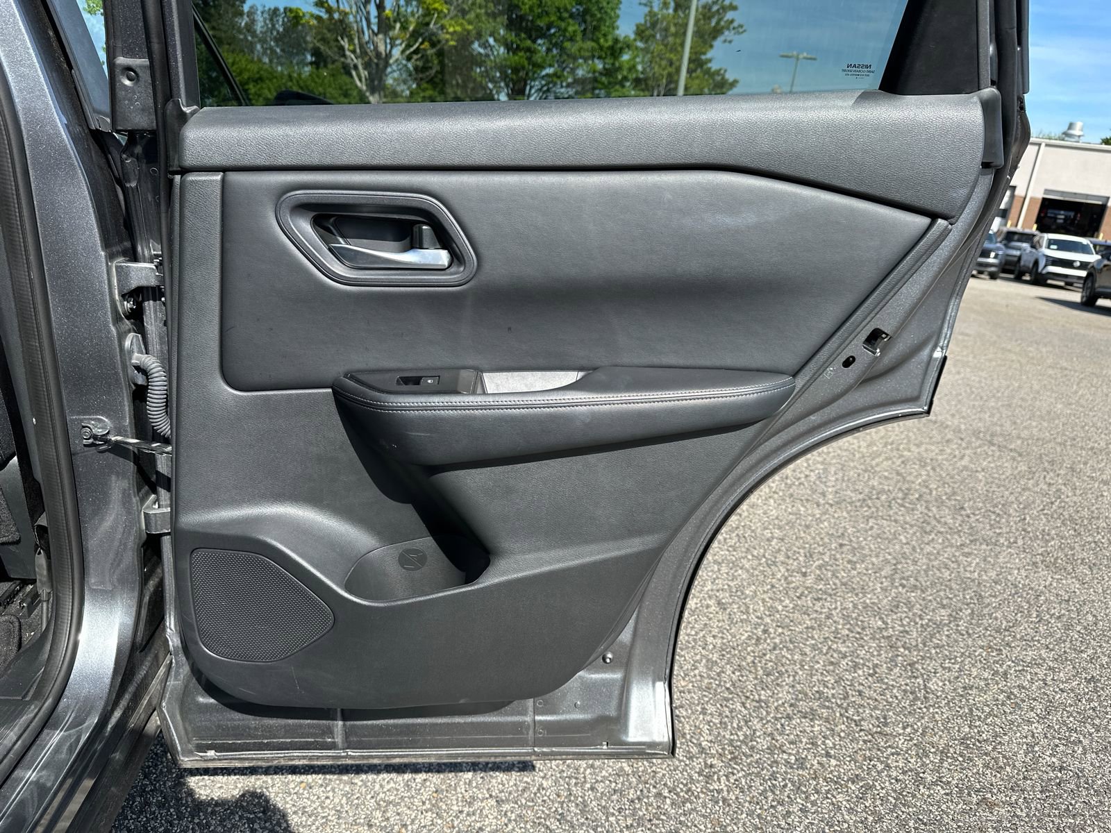 Certified 2024 Nissan Rogue SV FWD image 14