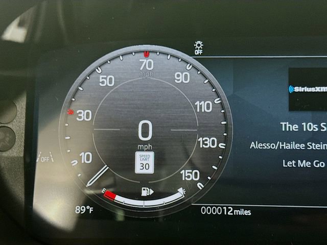 Certified 2025 Land Rover Defender 110 V8 image 13