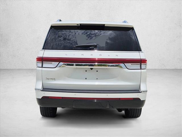 Used 2023 Lincoln Navigator Reserve AWD/4WD image 6
