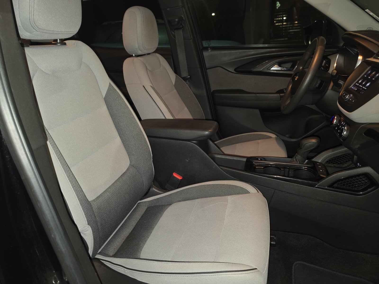 Used 2021 Chevrolet TrailBlazer LT FWD image 27