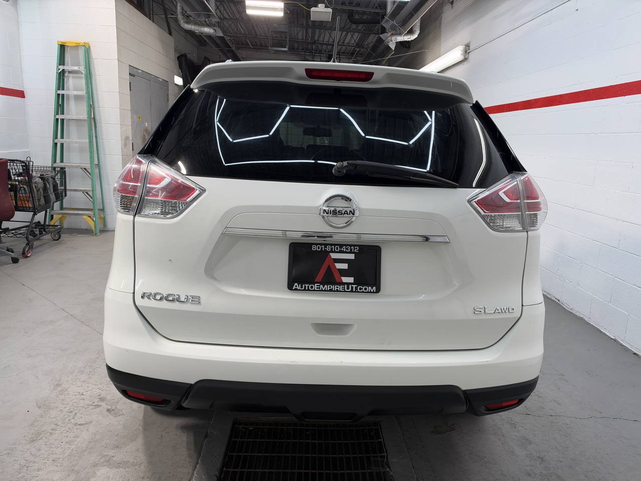 Used 2016 Nissan Rogue SL AWD/4WD image 6