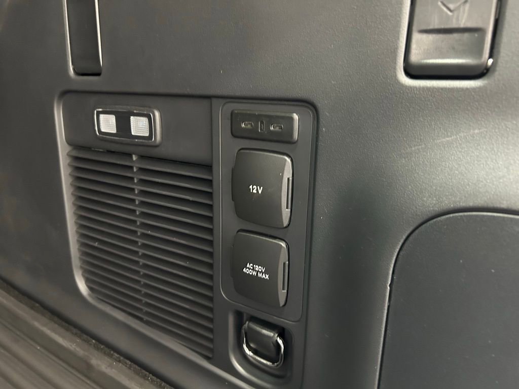 New 2025 Ford Expedition Max Active image 30