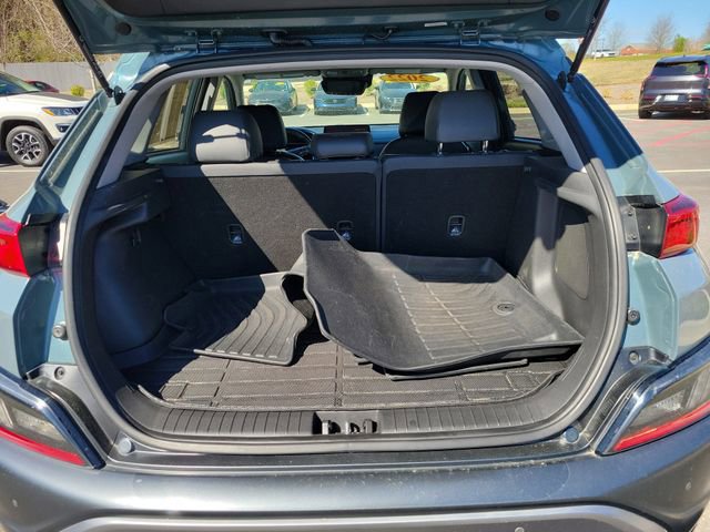 Used 2022 Hyundai Kona Limited FWD image 9