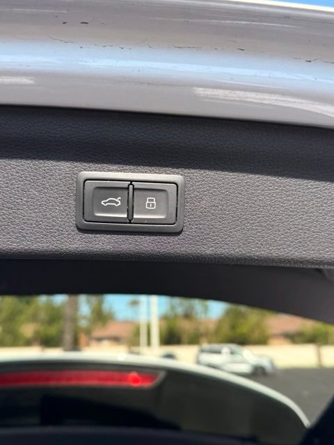 Used 2021 Audi Q3 2.0T Premium w/ Convenience Package AWD/4WD image 10