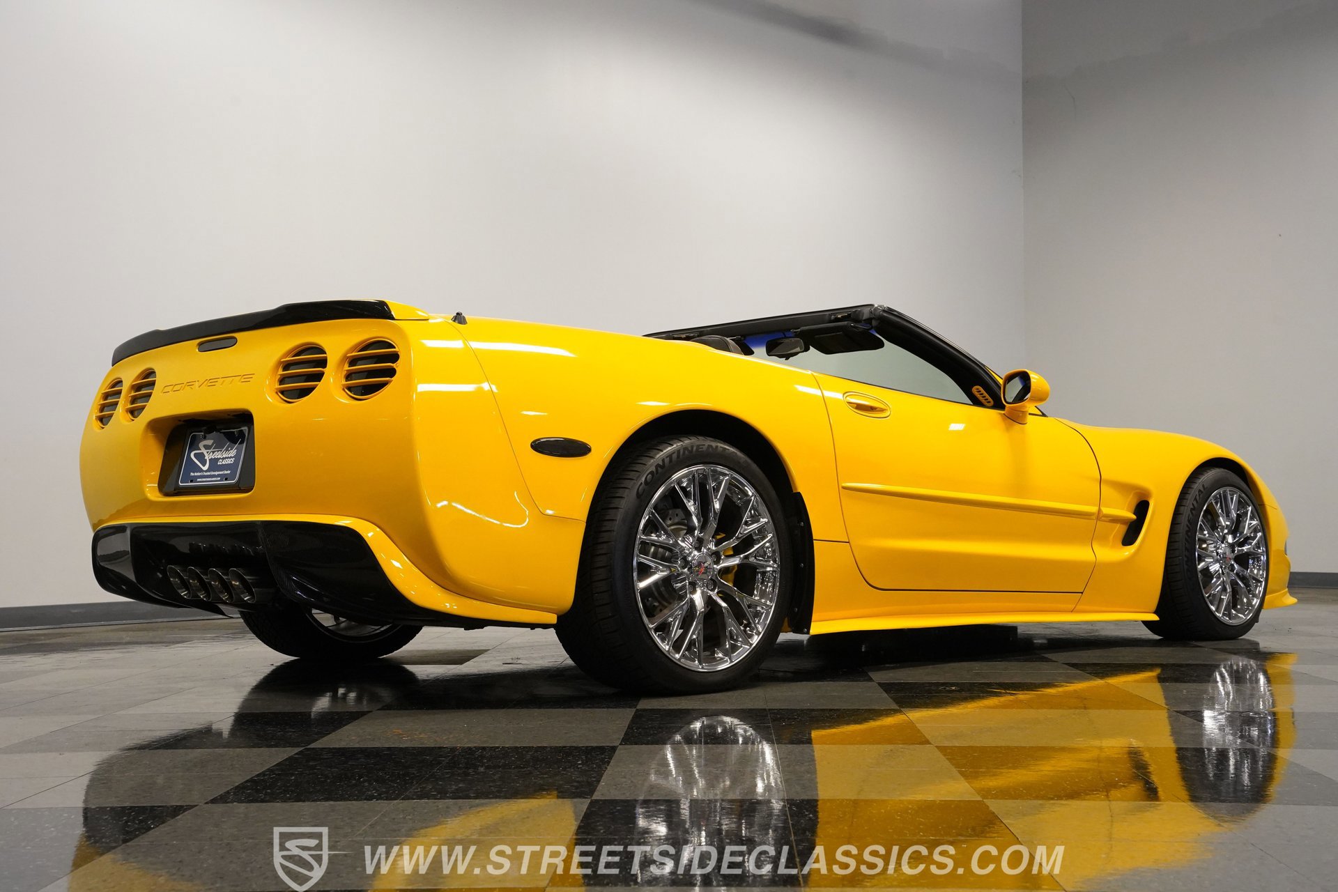 Used 2000 Chevrolet Corvette Convertible w/ Memory Pkg image 27