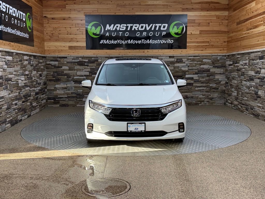 Used 2023 Honda Odyssey Touring image 3