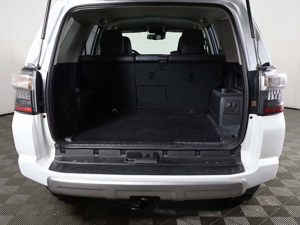 Used 2024 Toyota 4Runner TRD Off-Road Premium image 16