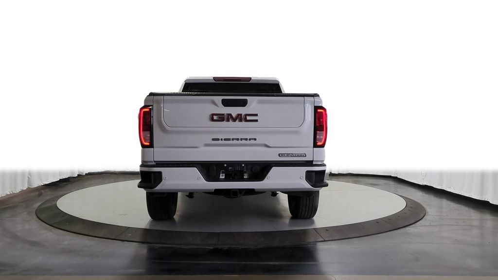 Used 2022 GMC Sierra 1500 Elevation w/ Driver Alert Package I AWD/4WD image 9