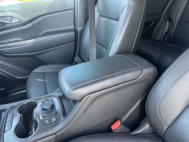 Used 2020 GMC Acadia SLT w/ LPO, Floor Liner Package FWD image 20
