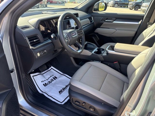 Certified 2026 GMC Terrain Elevation w/ Elevation Premium Package AWD/4WD image 12