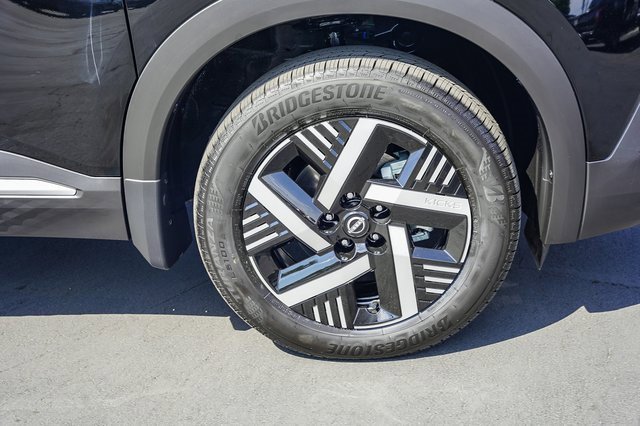 New 2026 Nissan Kicks SV image 10