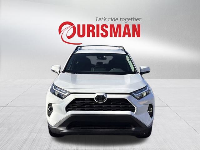 Used 2025 Toyota RAV4 XLE image 6