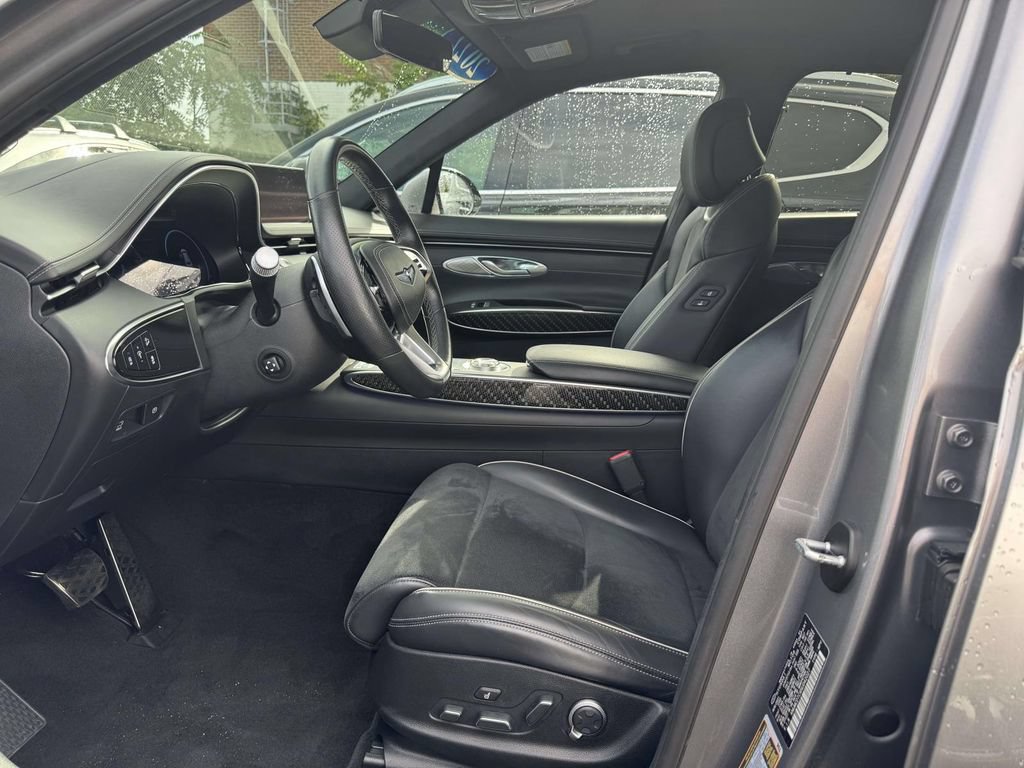Certified 2022 Genesis GV70 3.5T Sport w/ Sport Prestige Package AWD/4WD image 13
