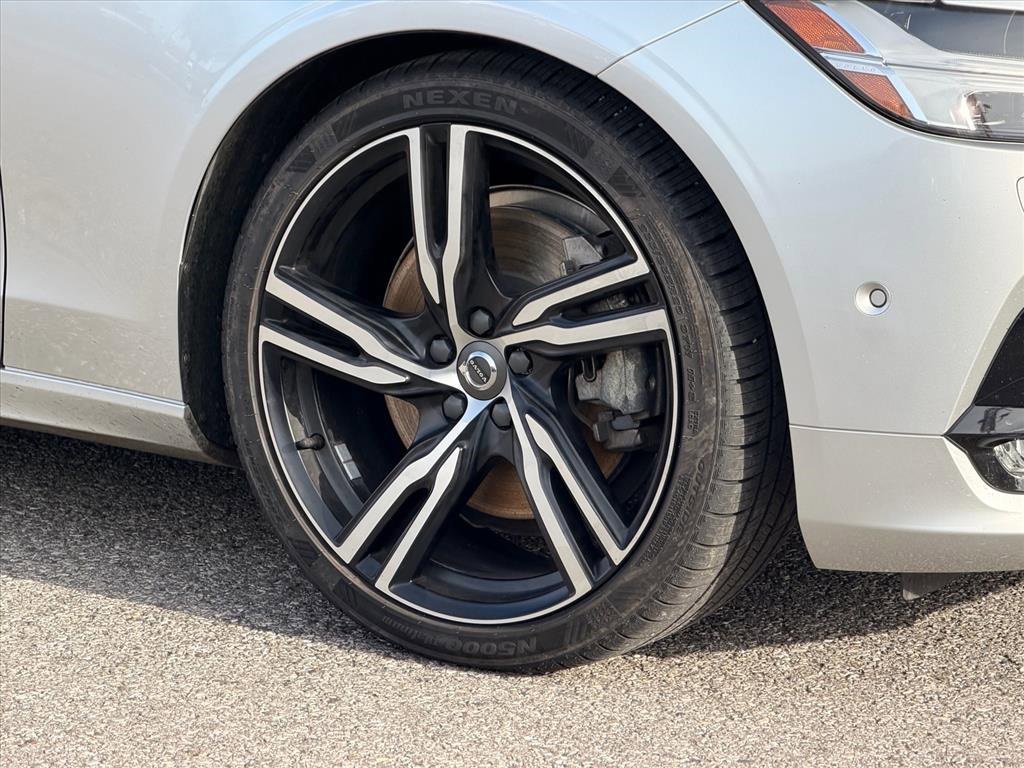 Used 2019 Volvo V90 T6 R-Design w/ Advanced Package image 26