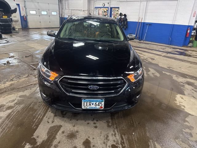 Used 2019 Ford Taurus Limited FWD image 2