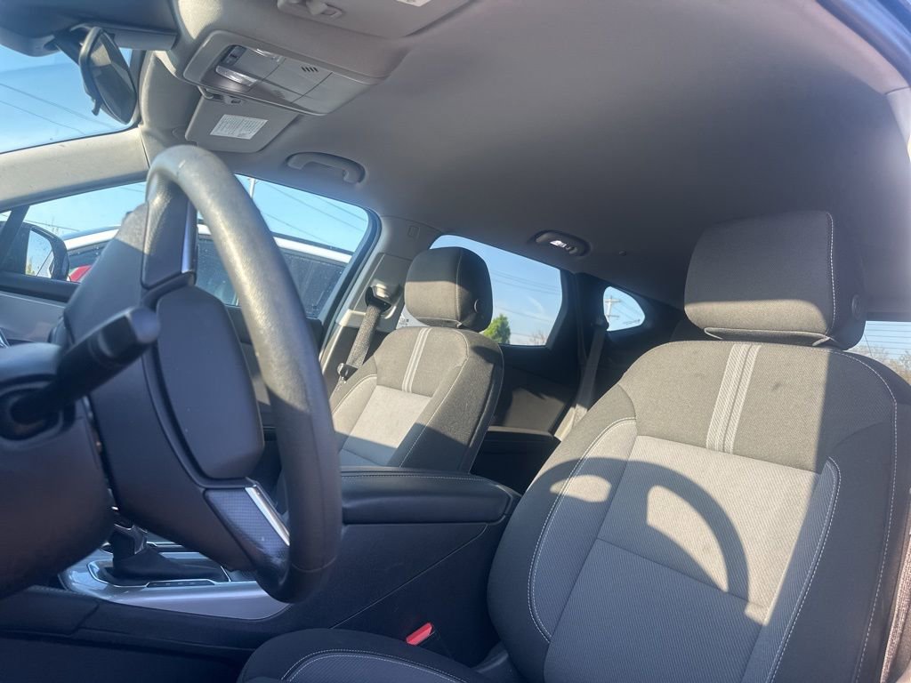 Used 2025 Chevrolet Blazer LT image 13