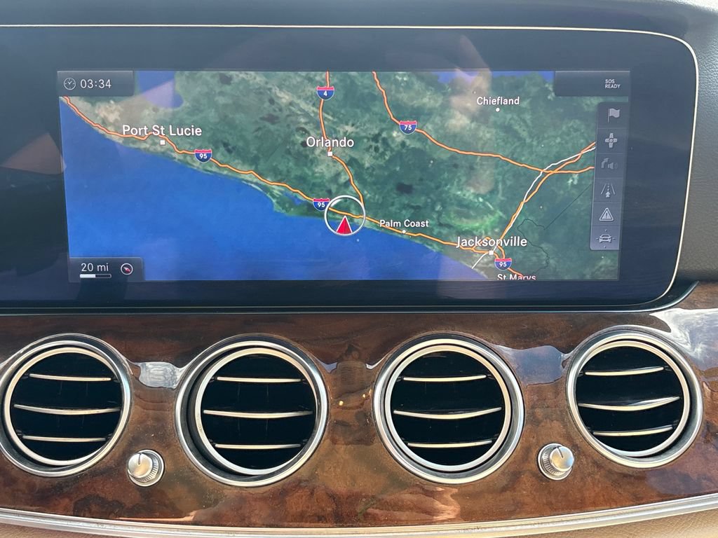 Used 2017 Mercedes-Benz E 300 image 25