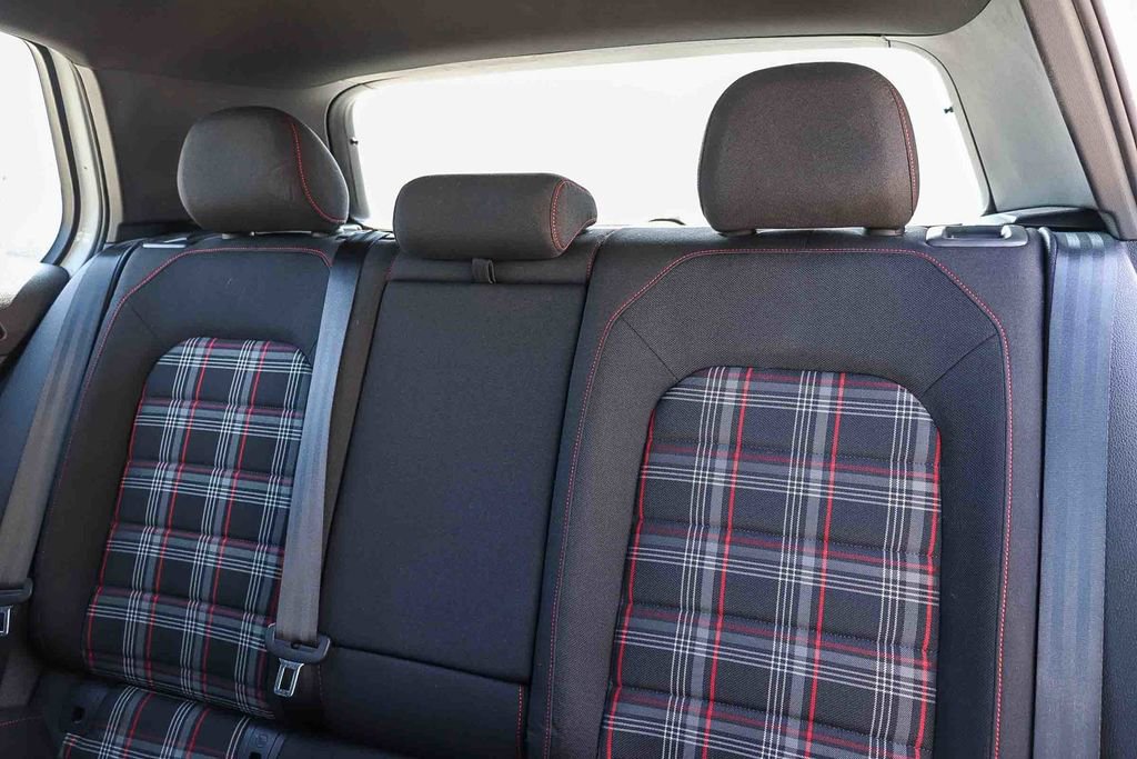 Used 2017 Volkswagen GTI Sport image 20