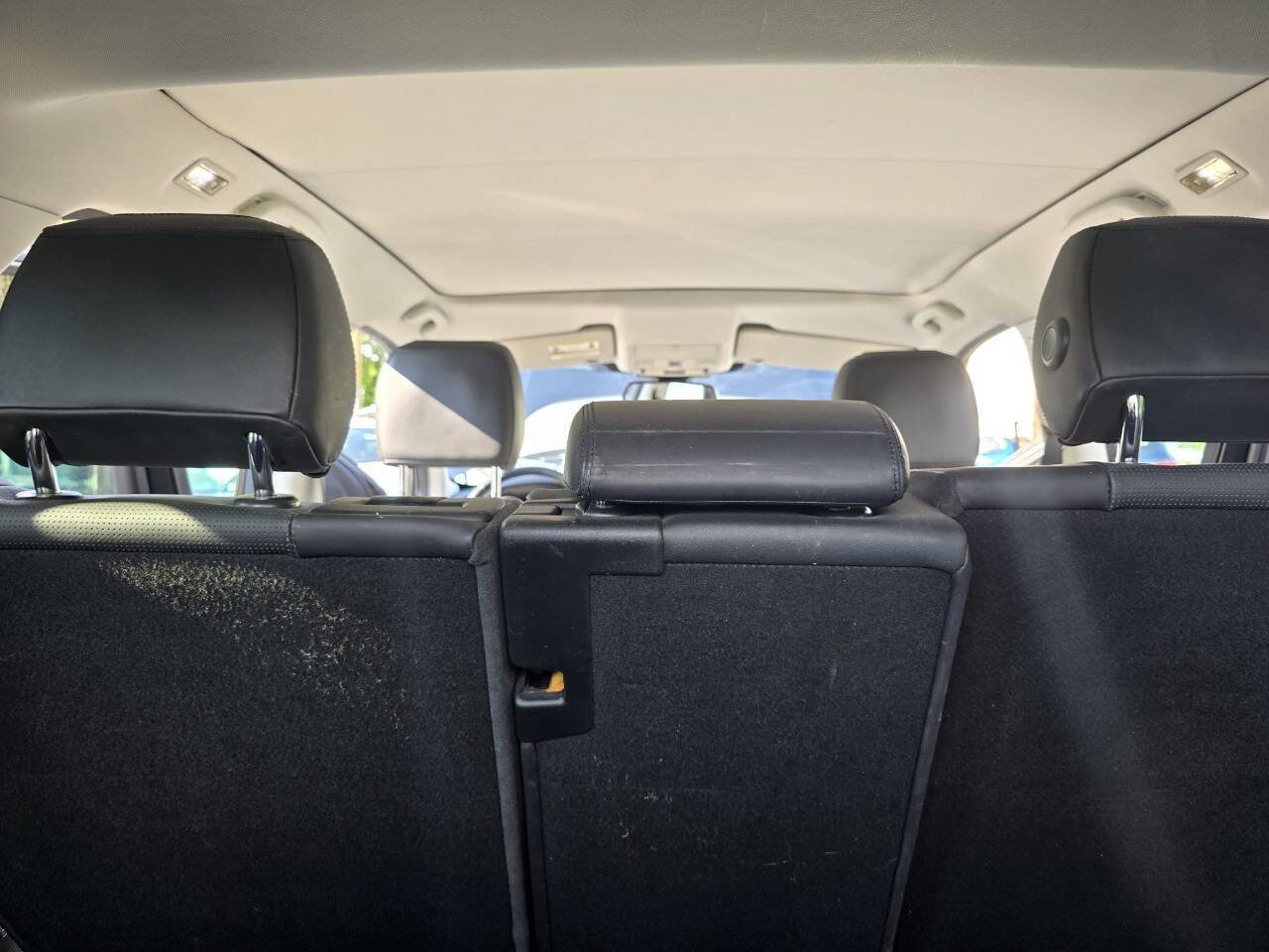 Used 2018 Land Rover Discovery Sport HSE Luxury image 41