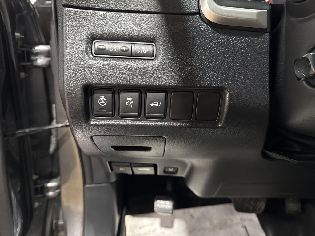 Used 2017 Nissan Murano Platinum w/ Platinum Technology Package image 22