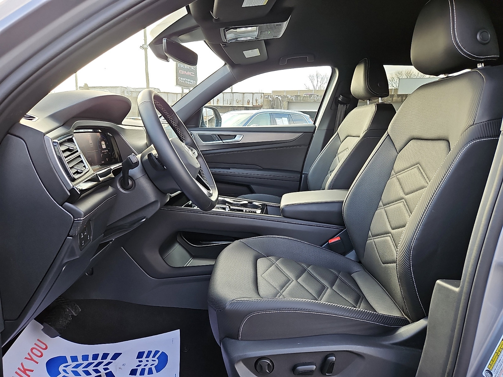 Used 2025 Volkswagen Atlas Cross Sport SE image 13