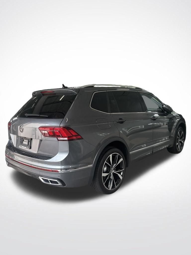 Used 2023 Volkswagen Tiguan SEL R-Line AWD/4WD image 8