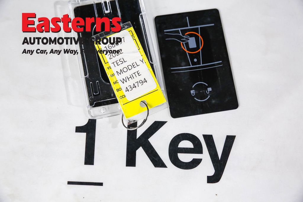 Used 2022 Tesla Model Y Long Range image 22