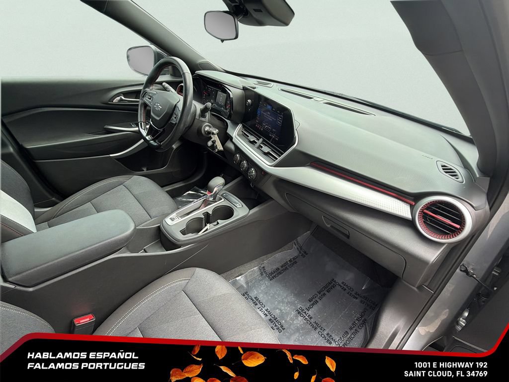 Used 2024 Chevrolet Trax RS w/ Driver Confidence Package FWD image 31