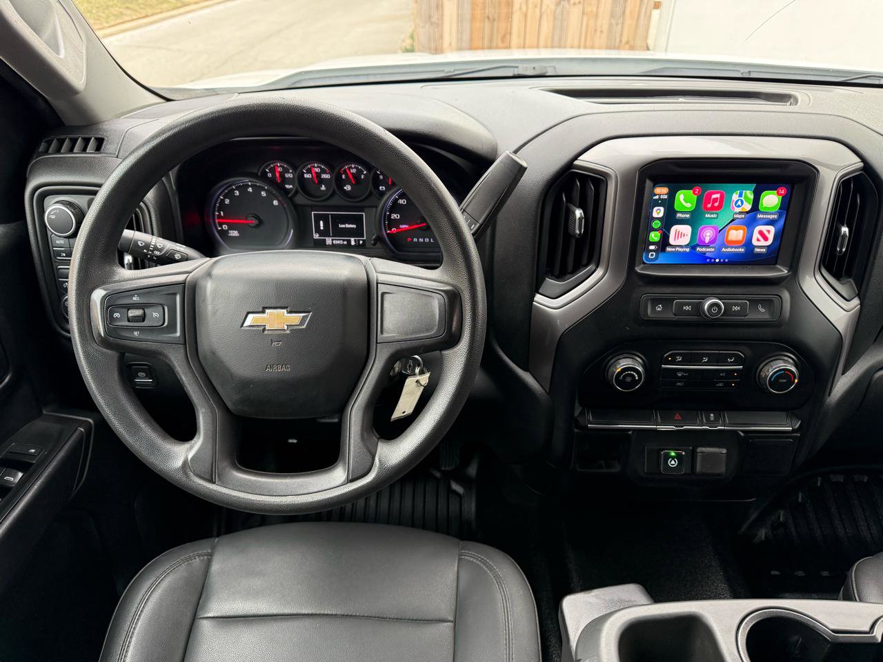 Used 2020 Chevrolet Silverado 1500 W/T w/ Trailering Package image 2