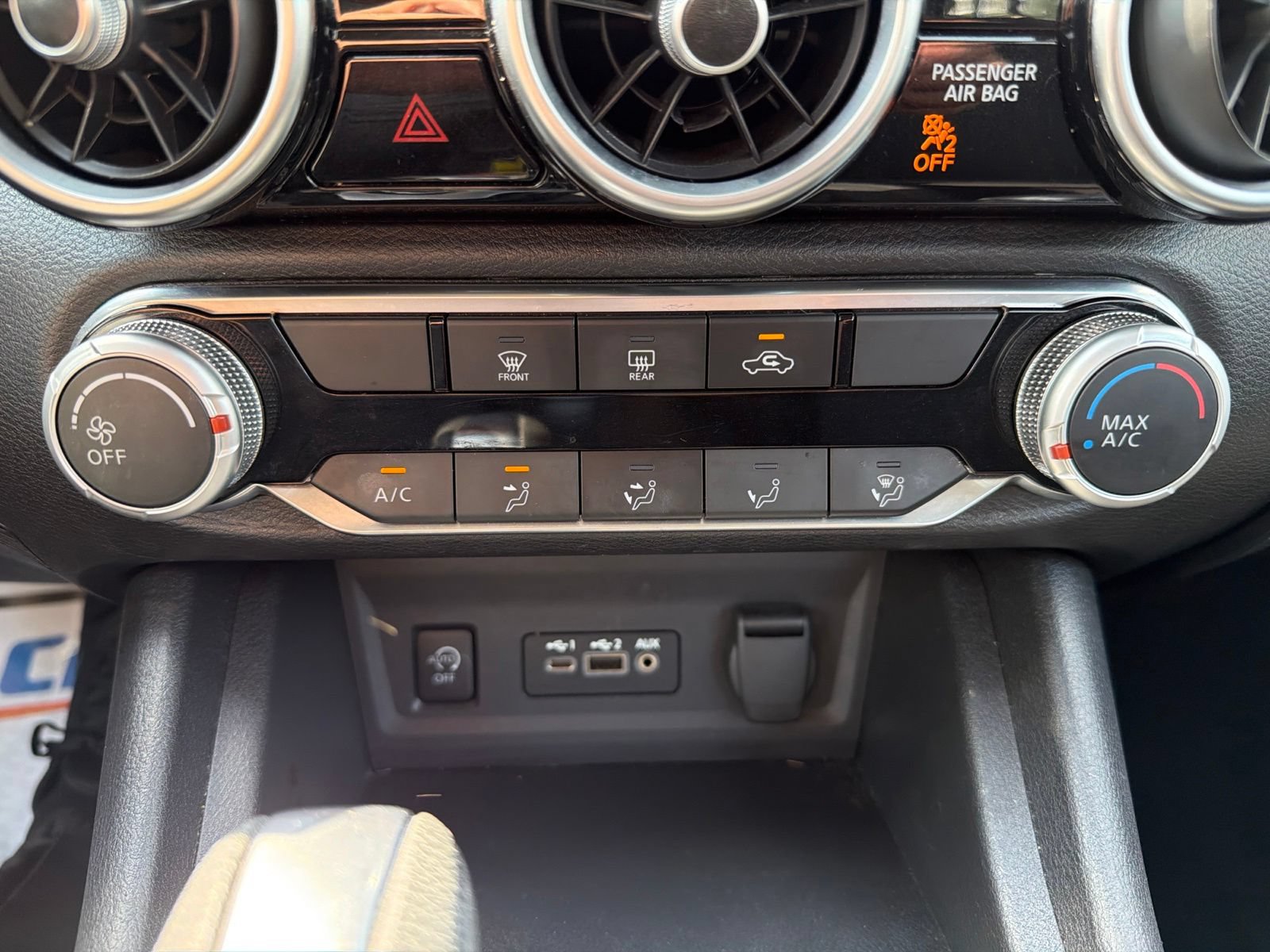 Used 2024 Nissan Sentra SV FWD image 18