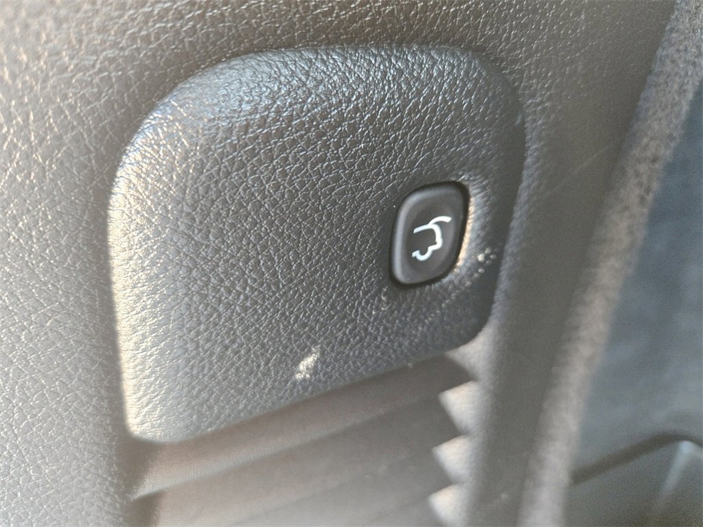 Used 2023 Dodge Durango R/T image 33