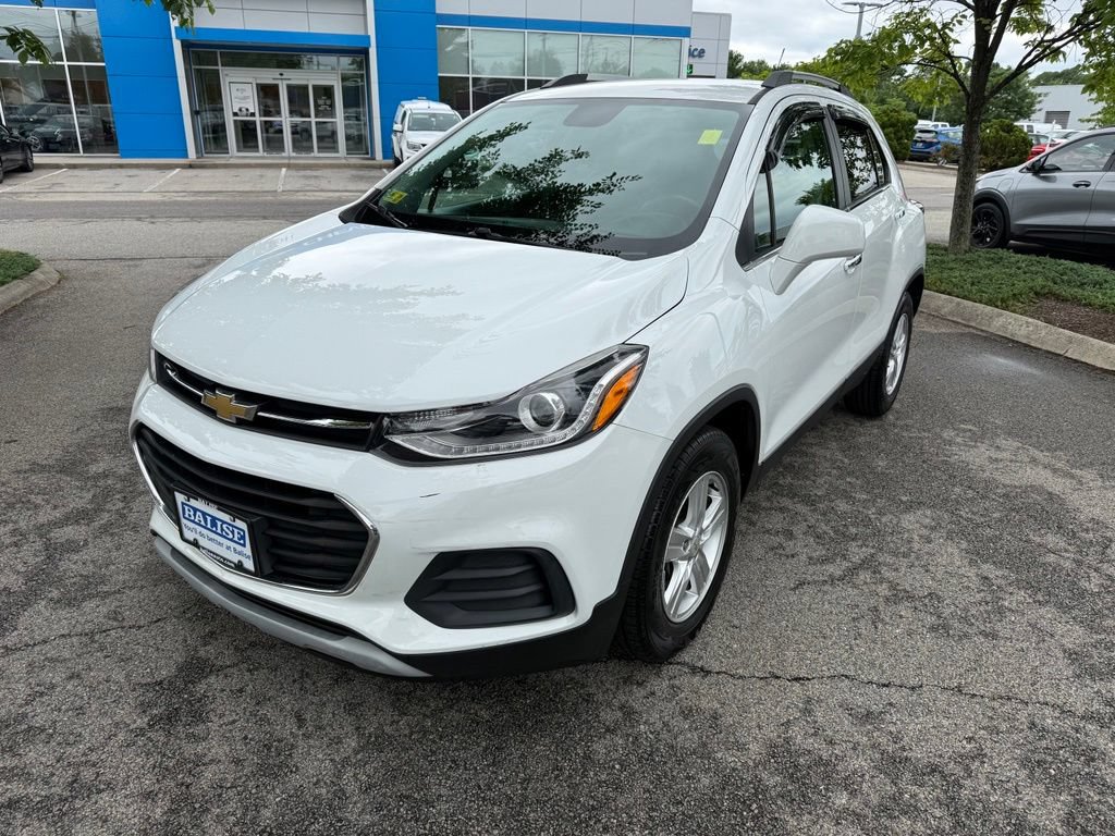 Used 2020 Chevrolet Trax LT w/ LT Convenience Package FWD image 9