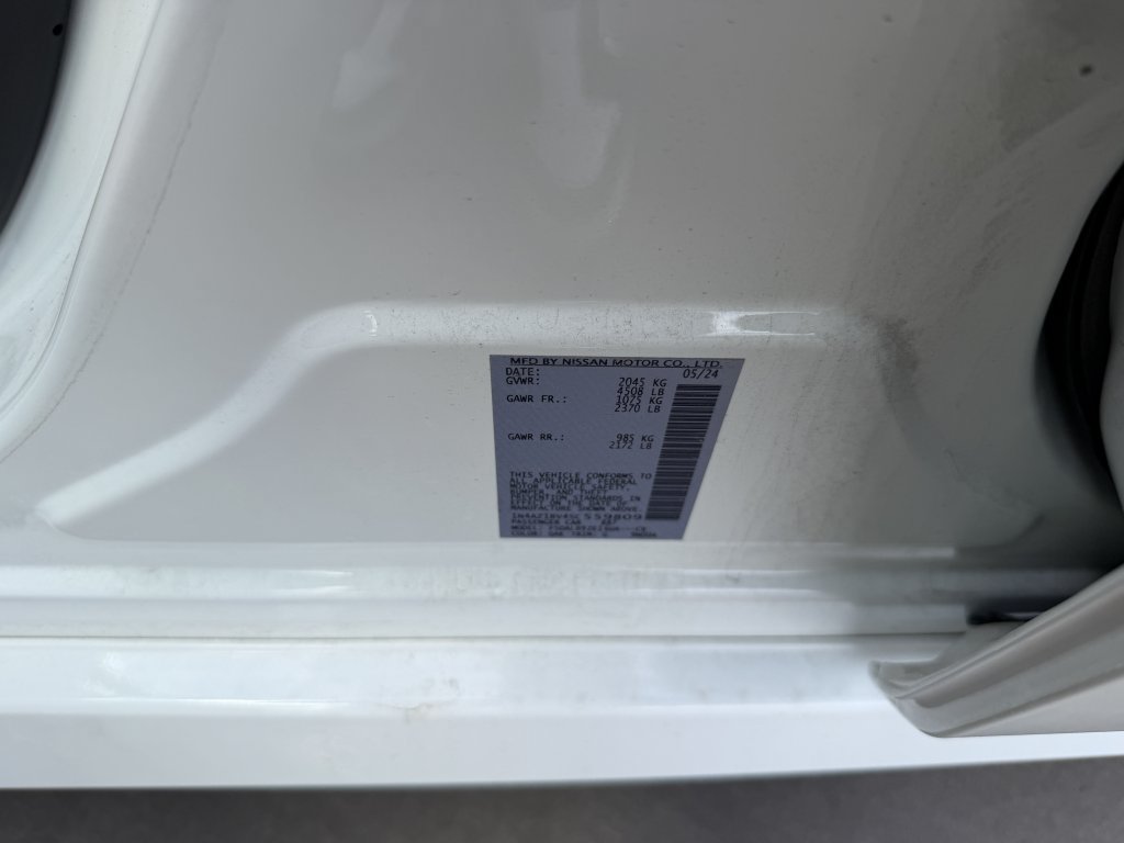 Used 2025 Nissan Leaf S FWD image 41